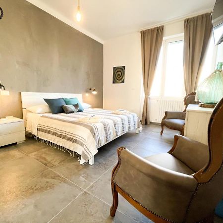 4 Balconi Rooms-Elements B&B Lecce Extérieur photo