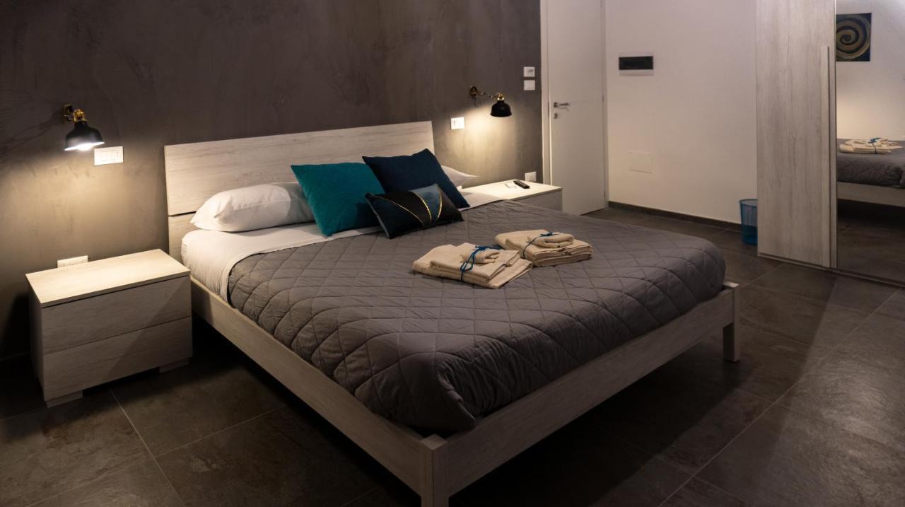 4 Balconi Rooms-Elements B&B Lecce Extérieur photo