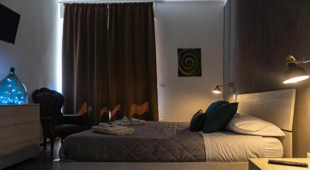 4 Balconi Rooms-Elements B&B Lecce Extérieur photo
