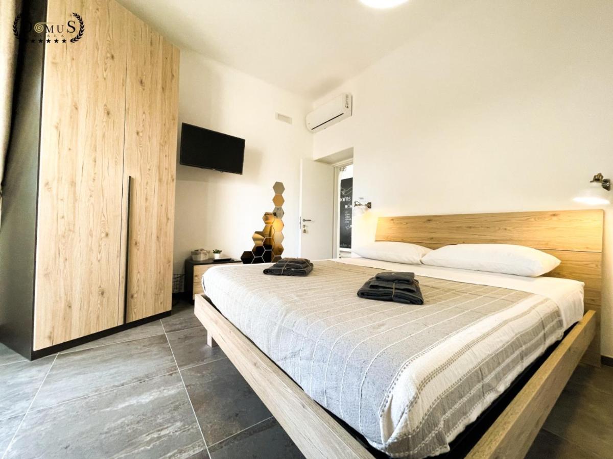 4 Balconi Rooms-Elements B&B Lecce Extérieur photo